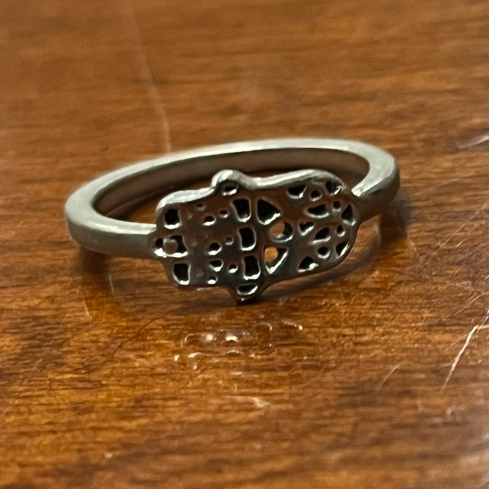 Hamsa ring